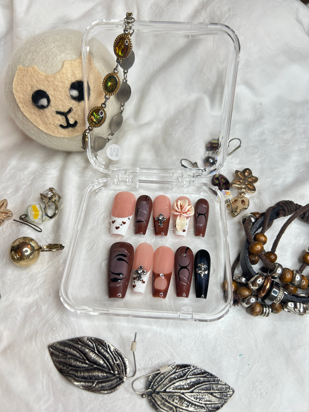Brown Nude Elegant Press-On Nails Set