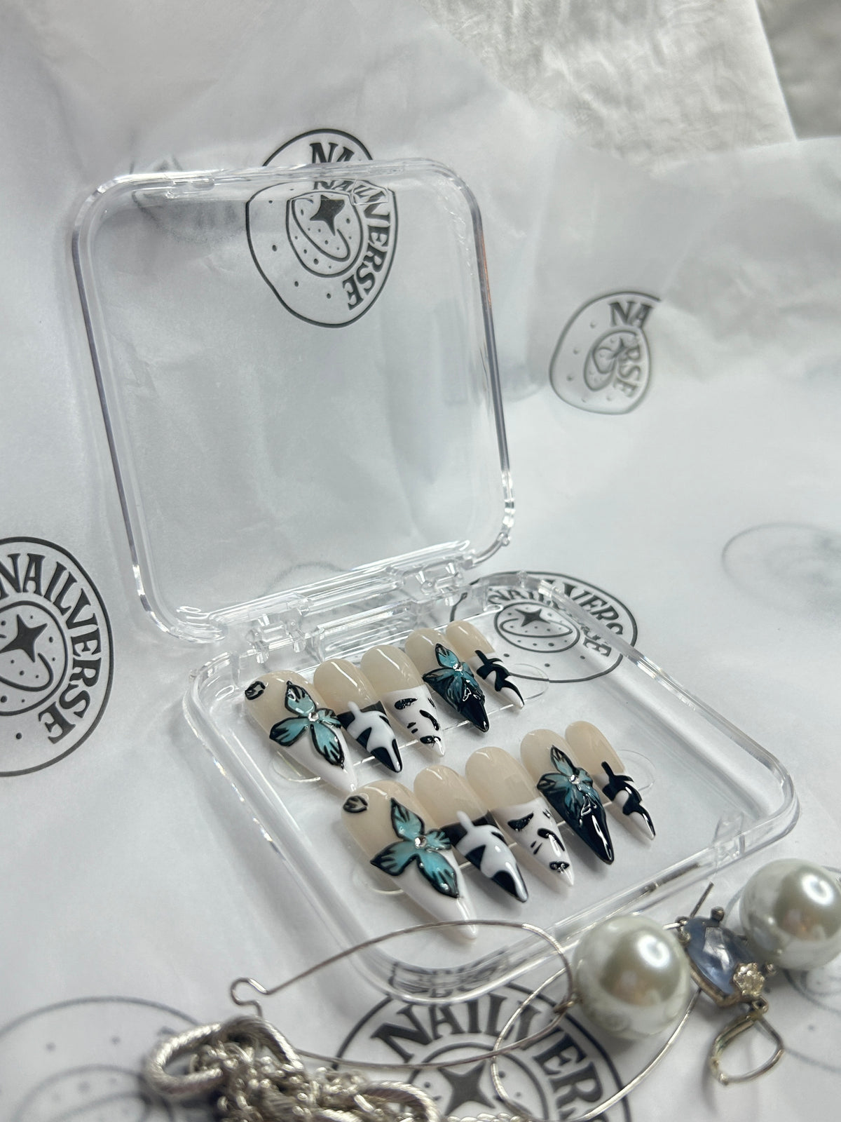 Cream Bow Pearl Press-On Nails