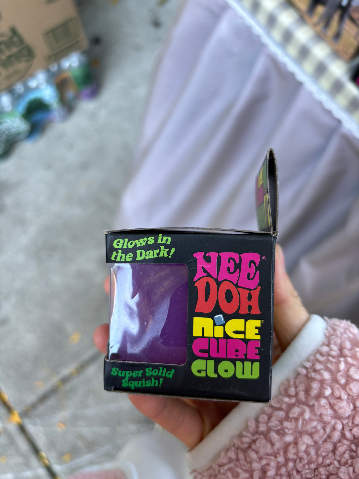 NeeDoh Nice Cube Glow Super Solid Squish