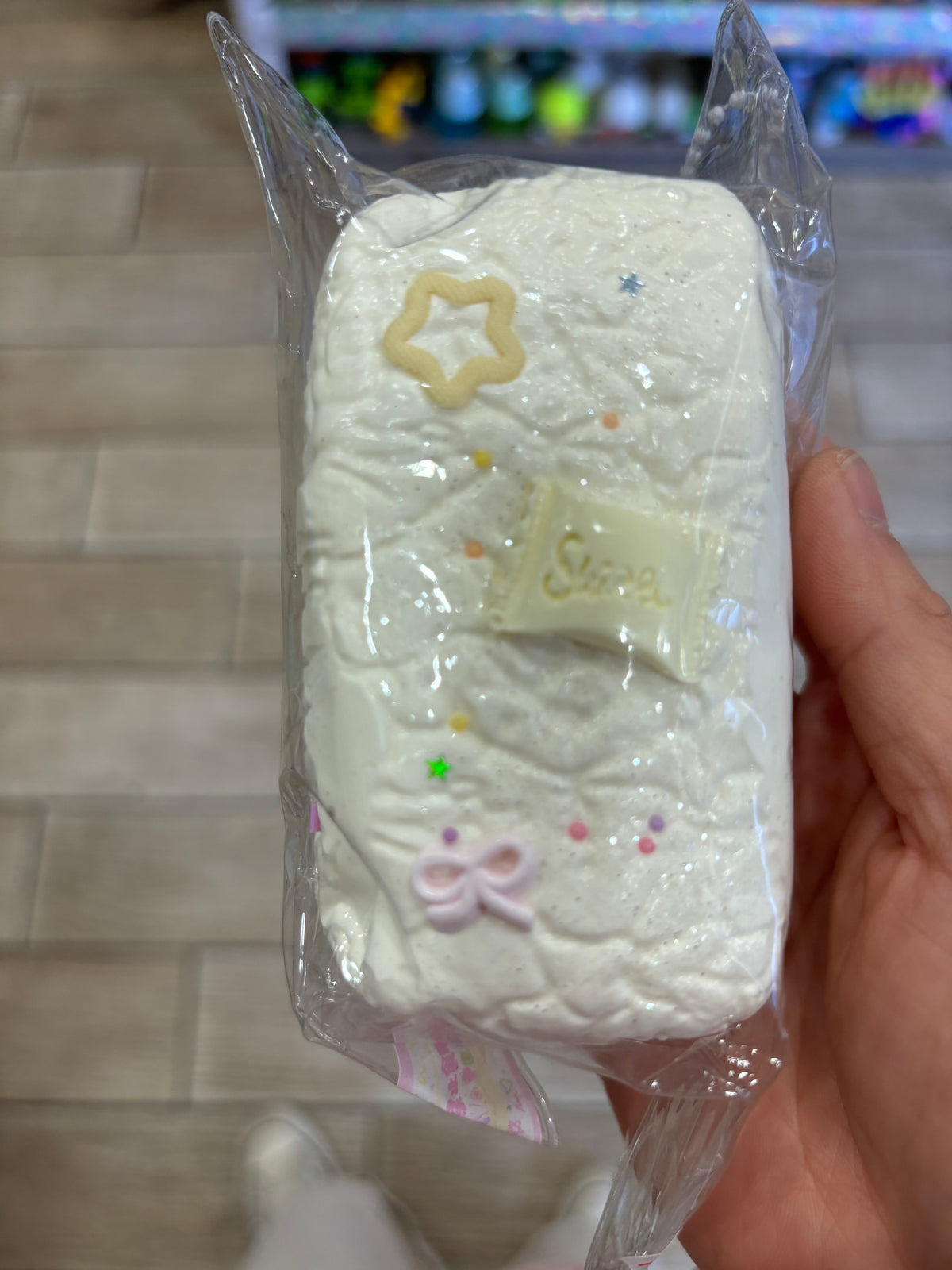 White Cream Toast Squishy Toy – Cute Pastel Design