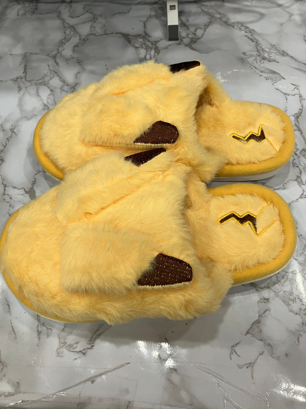 Cute Plush Animal Slippers for Kids and Adults – Yellow Fuzzy Indoor House Slippers