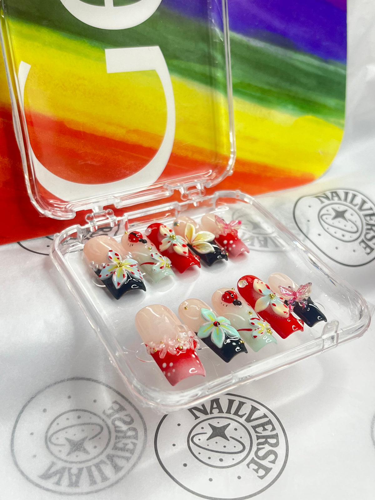 Red & White Floral Bow Press-On Nail Set