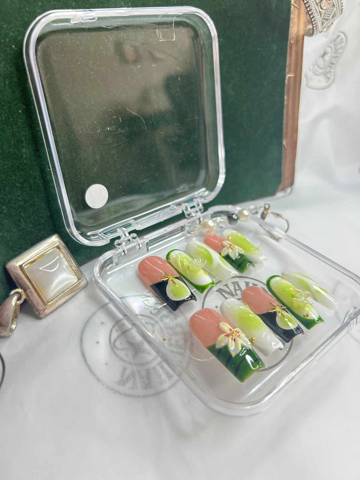 Handmade Press-On Nails Set – Green Floral Design, Reusable False Nails with 3D Flower Details