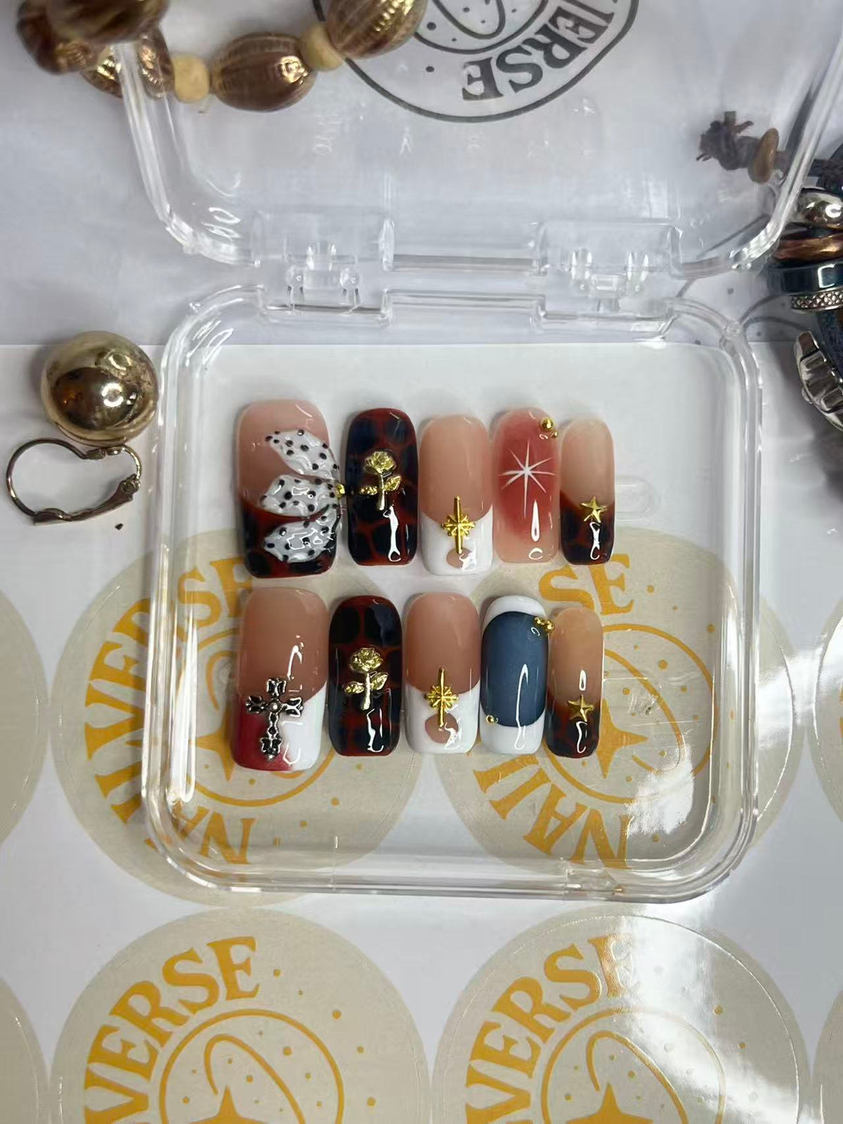 Winter Holiday Press-On Nails – Handmade Christmas Design