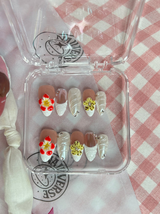 Cute Daisy Floral Press-On Nails