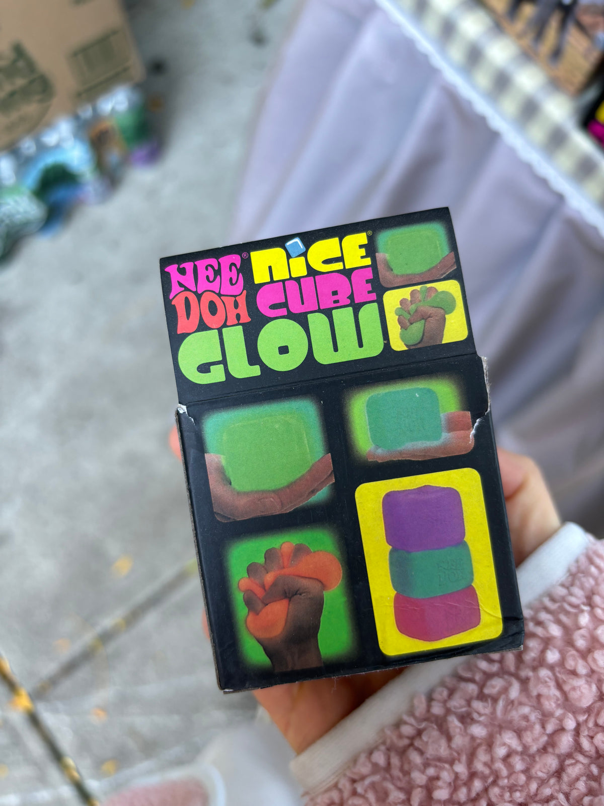 NeeDoh Nice Cube Glow Super Solid Squish
