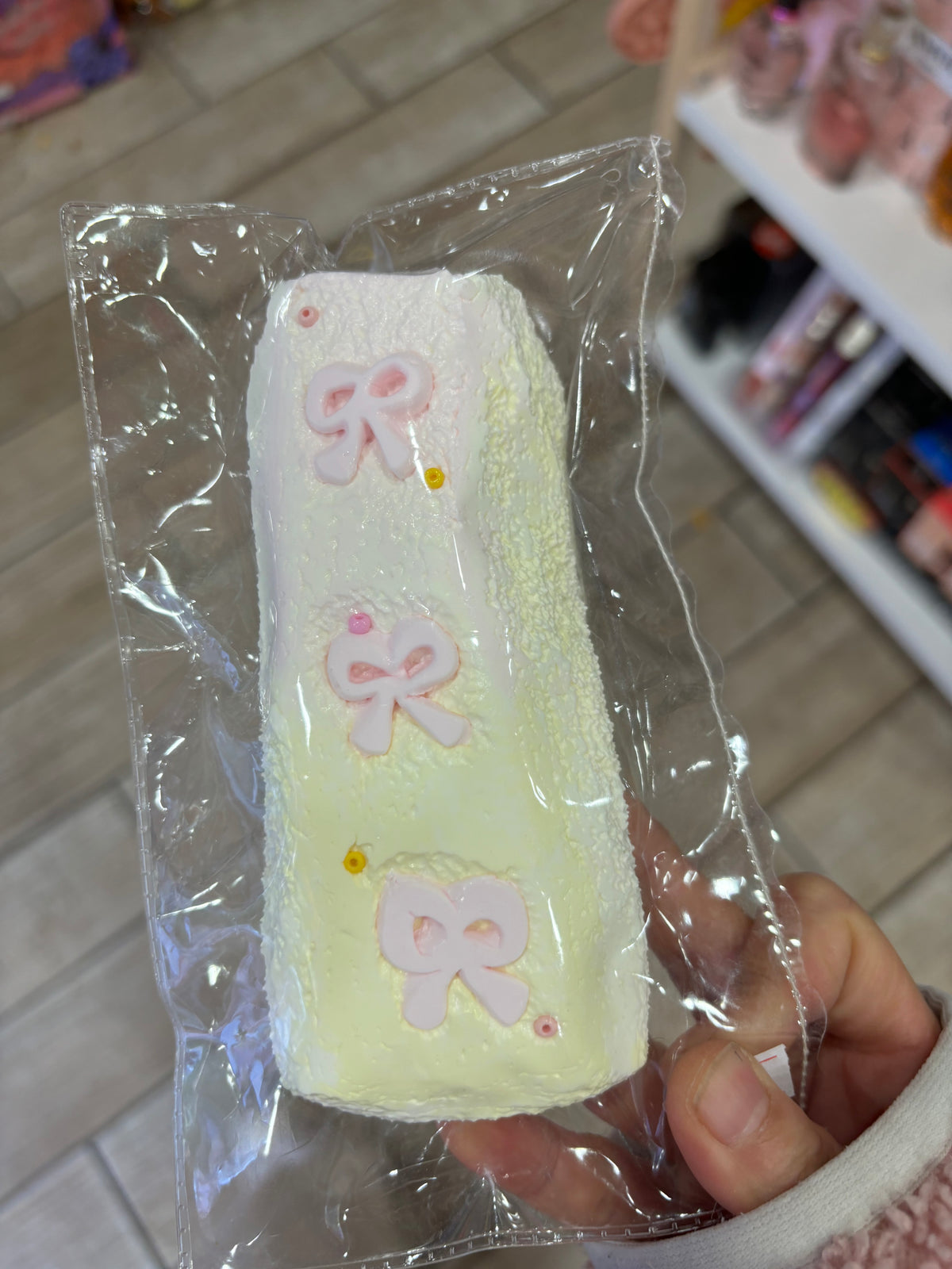 Pink Bow Cream Cake Squishy Toy – Pastel Kawaii Design