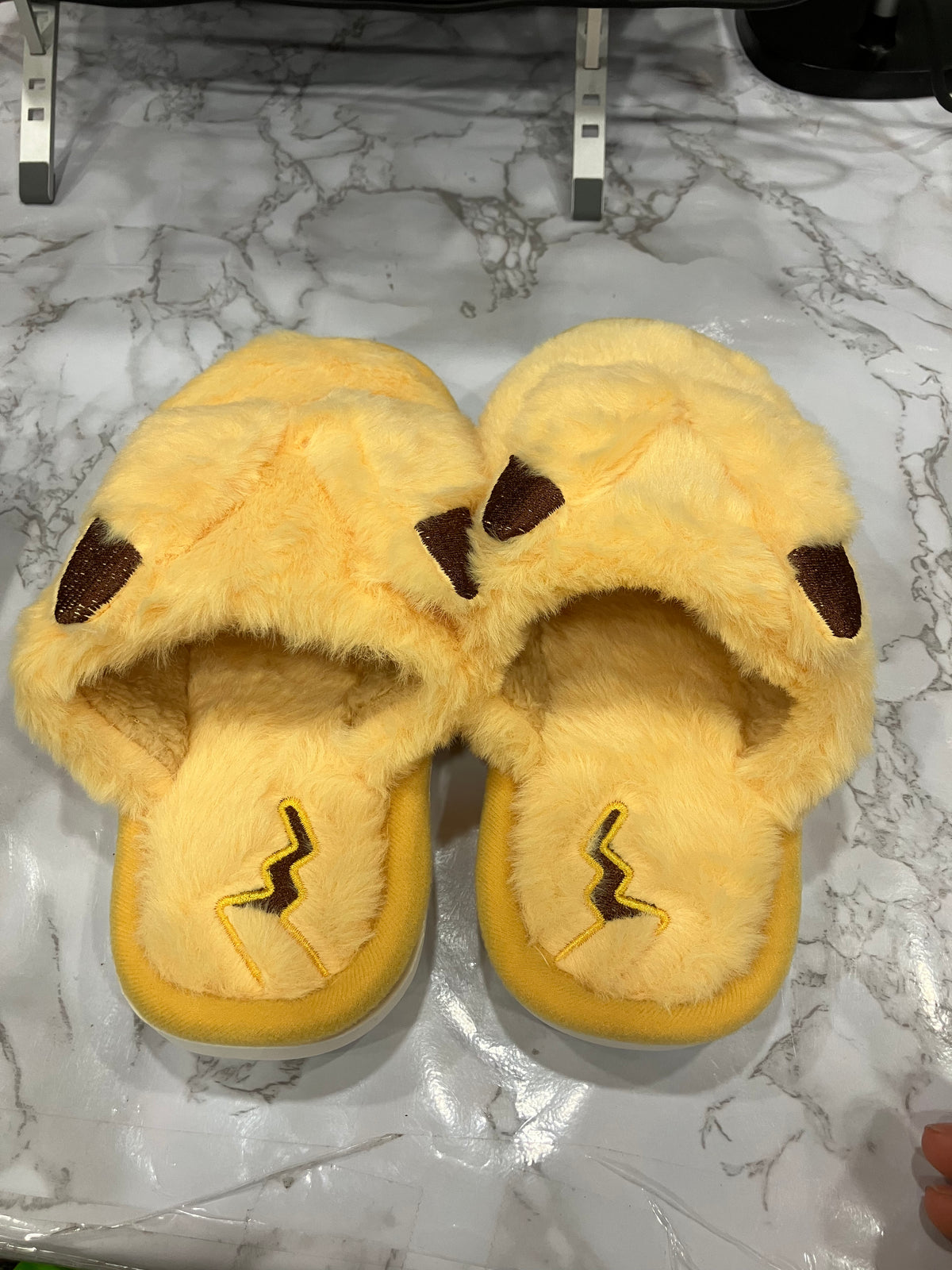 Cute Plush Animal Slippers for Kids and Adults – Yellow Fuzzy Indoor House Slippers