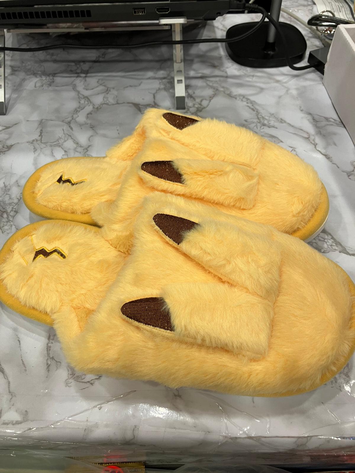 Cute Plush Animal Slippers for Kids and Adults – Yellow Fuzzy Indoor House Slippers