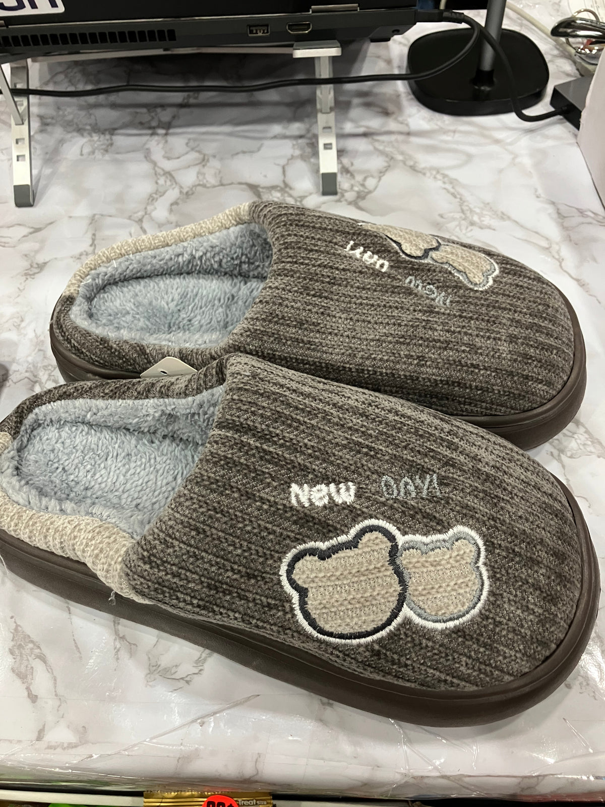 Cute Gray Knit Slippers with Plush Lining – Cozy Indoor House Shoes